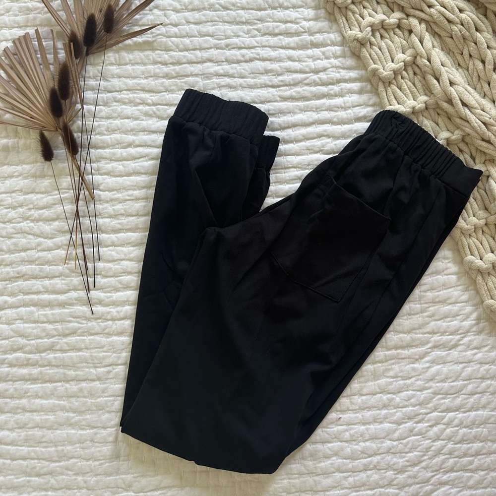 Women’s BCBG MAX Azria Black Dress Buisness Pants Slacks Trousers Sz S WORN ONCE